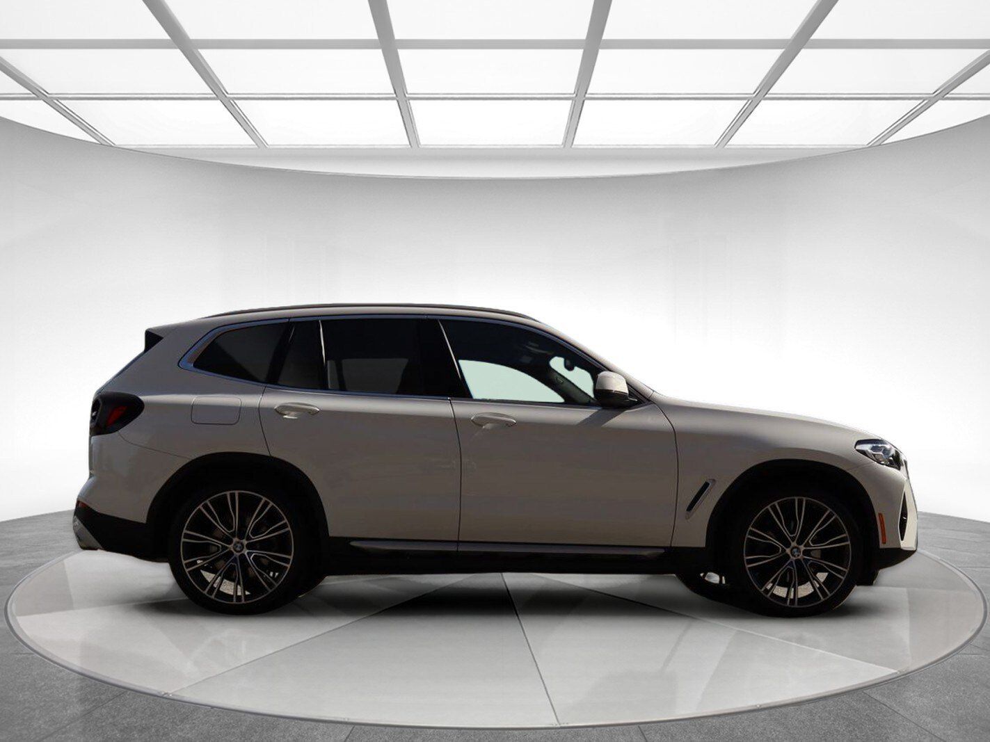 Used 2022 BMW X3 xDrive30i w/ Premium Package 2 (ZPA) AWD/4WD image 5
