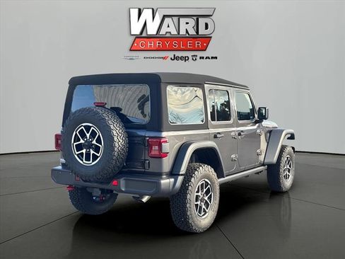 Used 2024 Jeep Wrangler Unlimited Rubicon AWD/4WD image 3