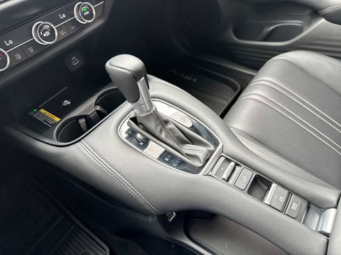 Used 2023 Honda HR-V EX-L image 22