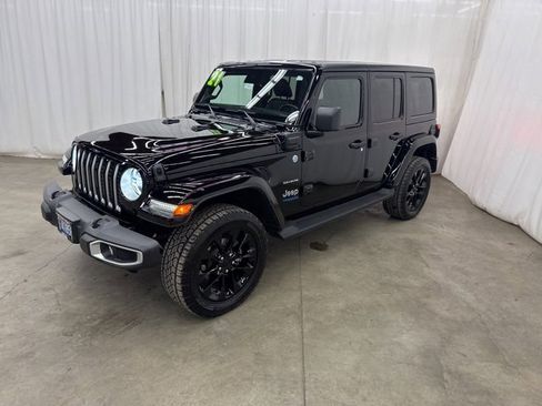 Used 2021 Jeep Wrangler Unlimited Sahara w/ Dual Top Group image 4