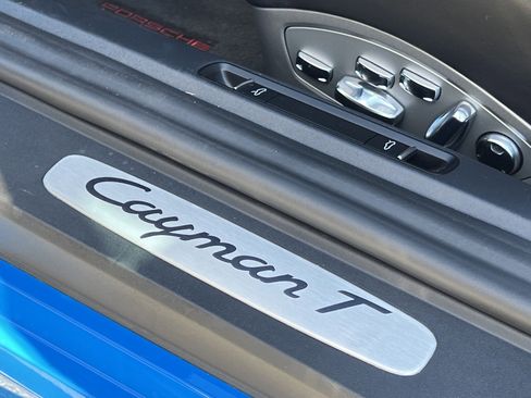 Certified 2023 Porsche 718 Cayman image 31