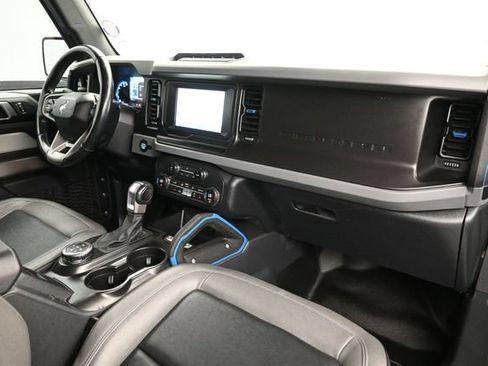 Certified 2021 Ford Bronco Black Diamond w/ Sasquatch Package AWD/4WD image 10