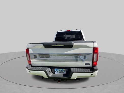 Used 2022 Ford F250 Platinum w/ FX4 Off-Road Package AWD/4WD image 7
