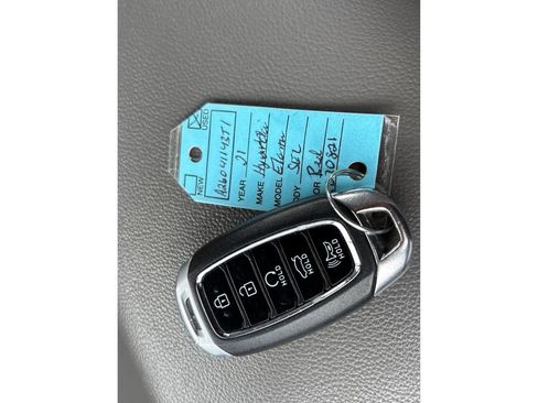 Used 2021 Hyundai Elantra SEL image 29