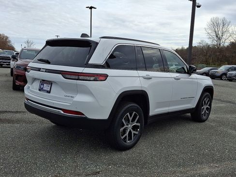 New 2025 Jeep Grand Cherokee Limited image 8