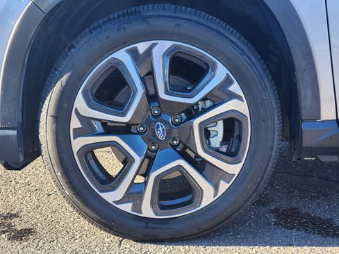 Used 2025 Subaru Ascent Limited image 32