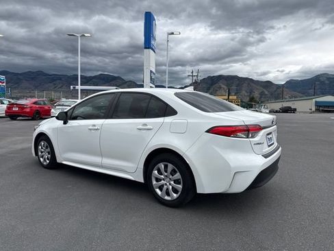 Used 2024 Toyota Corolla LE FWD image 8