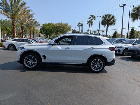 Used 2024 BMW X5 xDrive40i AWD/4WD image 2