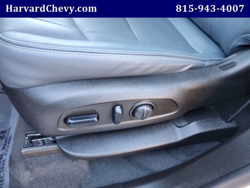 Used 2021 Buick Enclave Essence image 27