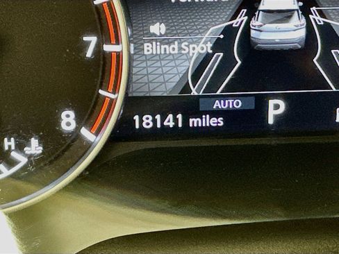Used 2023 Nissan Rogue S AWD/4WD image 19