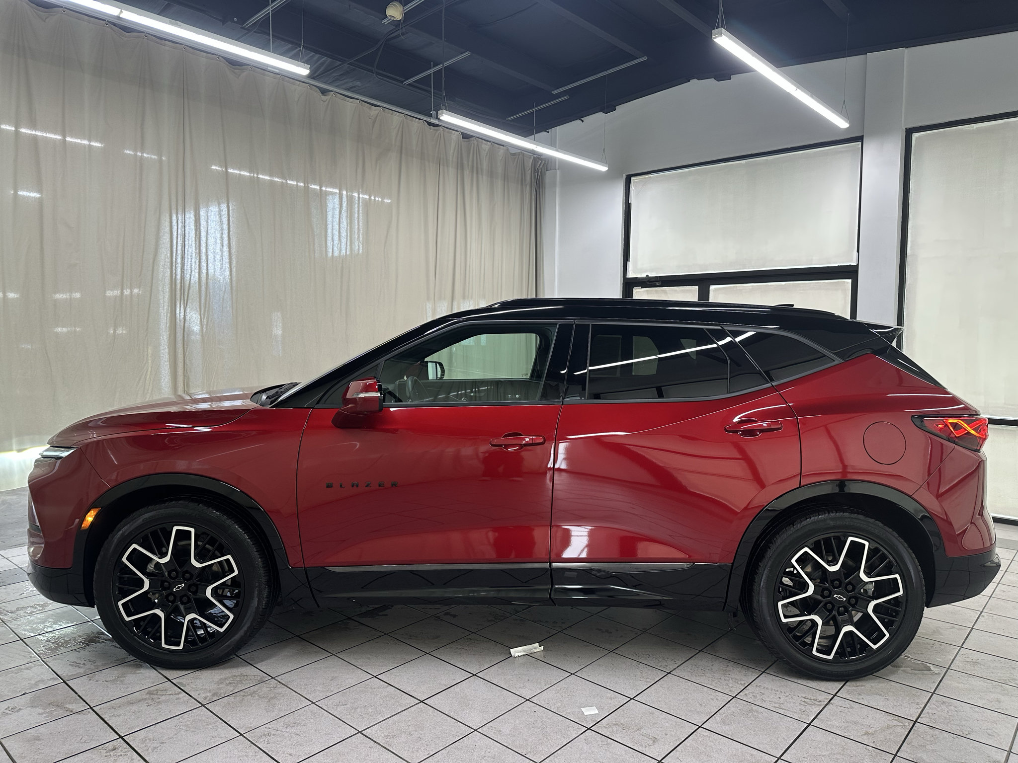 Used 2024 Chevrolet Blazer RS w/ Driver Confidence II Package FWD image 12