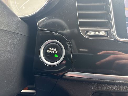 Used 2017 Buick Encore Essence image 28