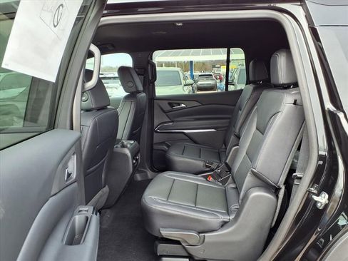 New 2026 Chevrolet Traverse LT w/ Midnight/Sport Edition image 7