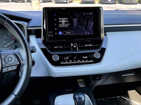 Used 2024 Toyota Corolla SE w/ SE Package image 7