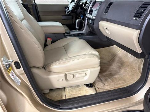 Used 2010 Toyota Sequoia Limited AWD/4WD image 15