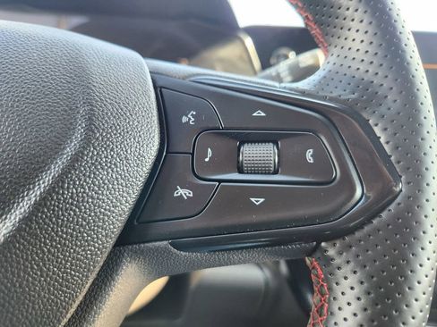 Certified 2024 Chevrolet Trax RS w/ Driver Confidence Package image 18