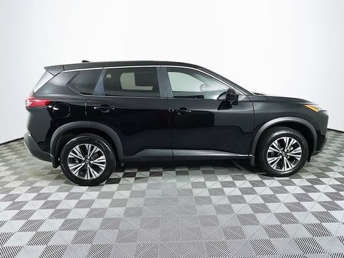 Used 2023 Nissan Rogue SV FWD image 9