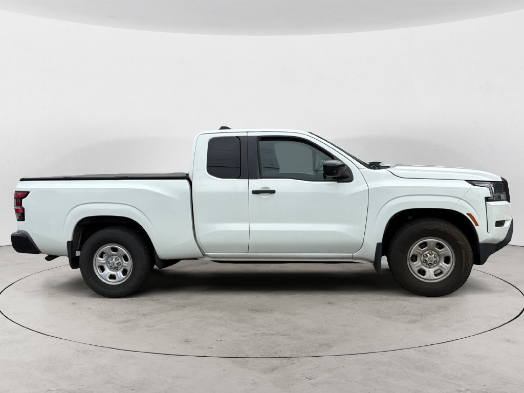 Used 2022 Nissan Frontier S RWD image 2