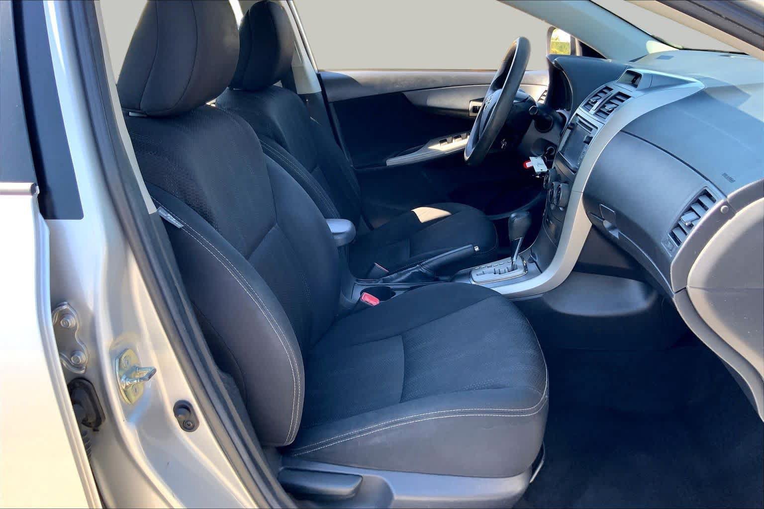 Used 2013 Toyota Corolla S FWD image 9