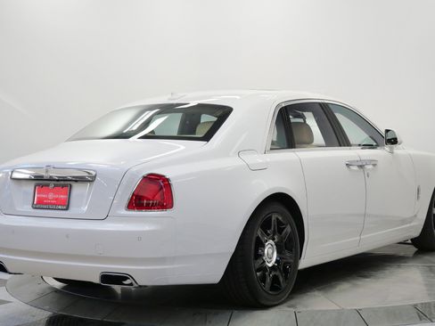 Used 2013 Rolls-Royce Ghost -Rear Theatre Configuration, S image 9