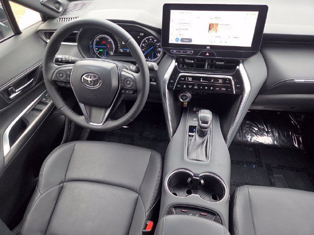 Used 2023 Toyota Venza XLE AWD/4WD image 35
