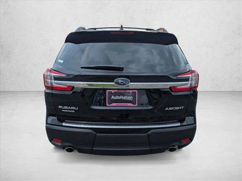 Used 2025 Subaru Ascent Premium image 8