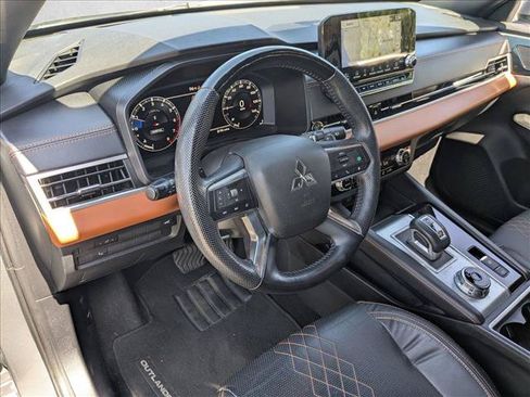Used 2023 Mitsubishi Outlander SEL FWD image 10