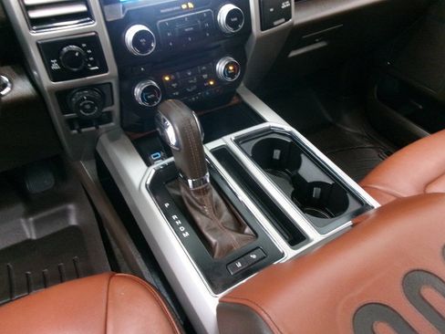 Used 2018 Ford F150 King Ranch w/ Equipment Group 601A Luxury AWD/4WD image 40