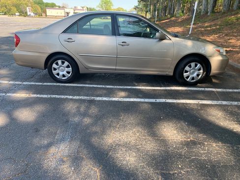 Used 2003 Toyota Camry LE FWD image 5