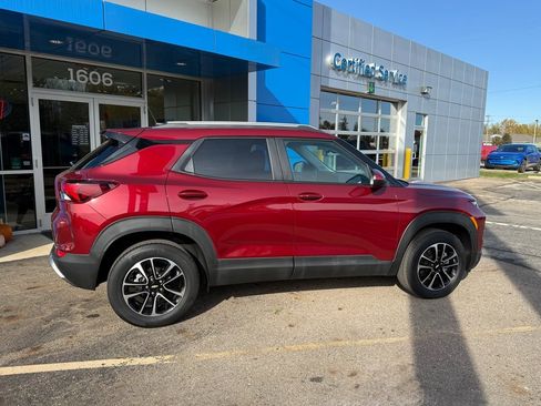 Certified 2025 Chevrolet TrailBlazer LT w/ LT Cold Weather Package image 6