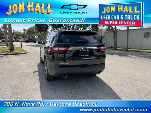 Used 2020 Chevrolet Traverse LT w/ LT Premium Package FWD image 9