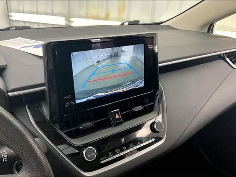Used 2023 Toyota Corolla LE w/ LE Premium Package FWD image 28