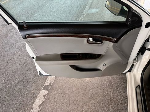 Used 2008 Saturn Aura XE image 9