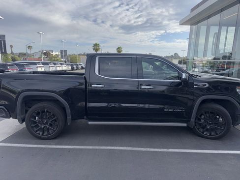Used 2023 GMC Sierra 1500 Denali w/ Denali Reserve Package AWD/4WD image 7