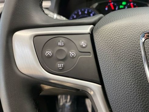 Used 2023 GMC Acadia SLT image 22