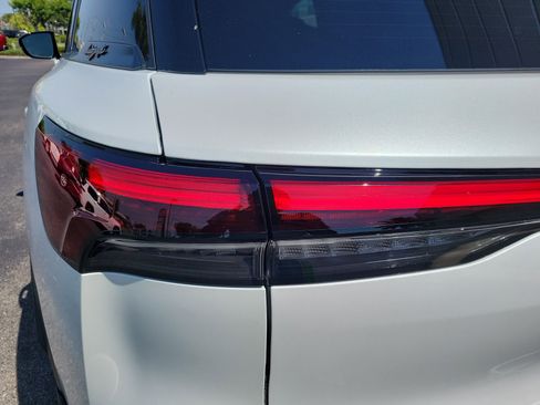 New 2026 INFINITI QX60 Autograph w/ Dark Cargo Package AWD/4WD image 10