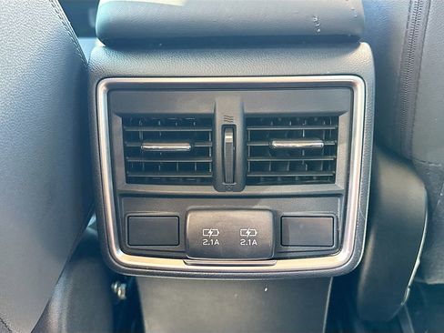 Used 2020 Subaru Forester Premium image 32