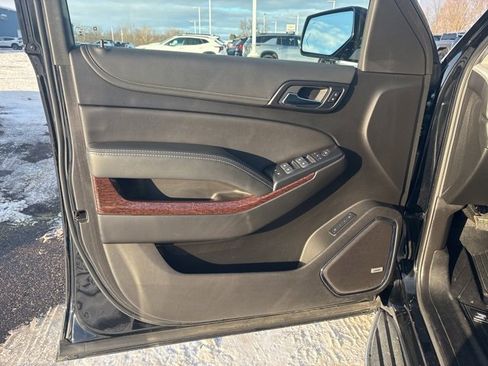 Used 2019 GMC Yukon SLT w/ Premium Edition image 9