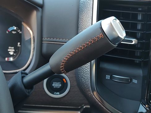 New 2025 RAM 2500 Limited image 20