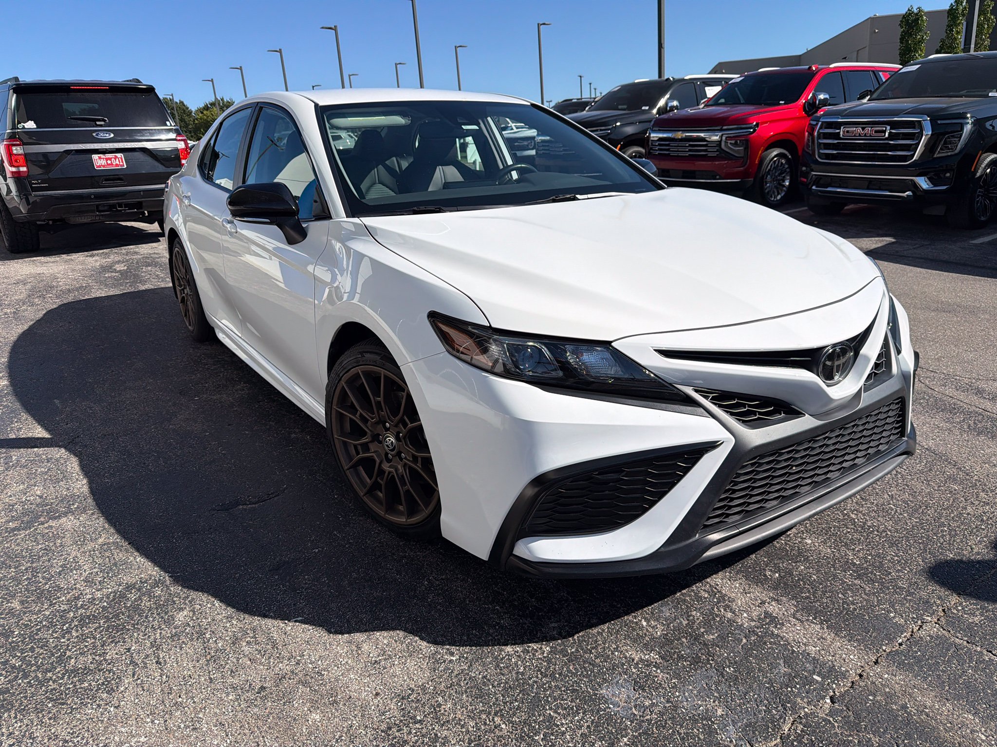 Used 2023 Toyota Camry SE w/ Convenience Package AWD/4WD image 5