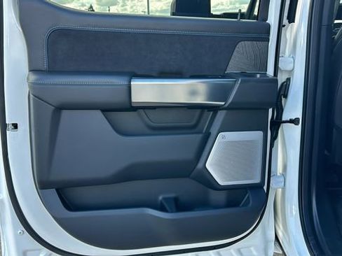 Certified 2025 Ford F450 Platinum w/ FX4 Off-Road Package image 14
