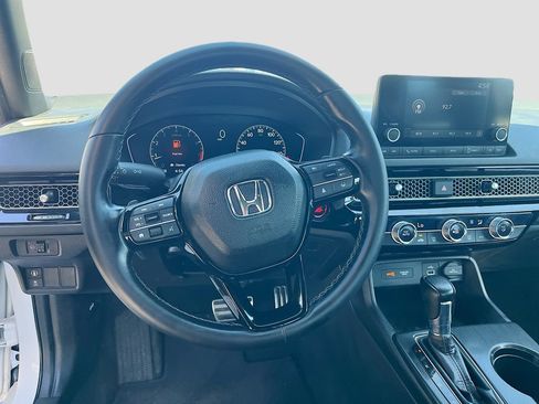 Used 2023 Honda Civic Sport image 11