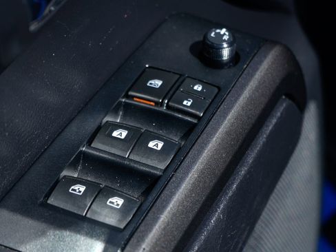 Used 2020 Toyota Tacoma TRD Off-Road w/ Technology Package image 15