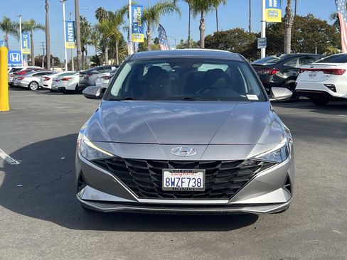 Used 2021 Hyundai Elantra Blue image 4