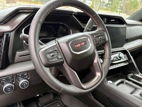 Used 2025 GMC Sierra 2500 AT4 AWD/4WD image 20