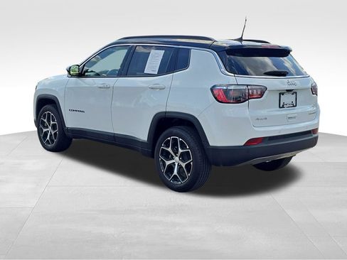 Used 2024 Jeep Compass Limited AWD/4WD image 4