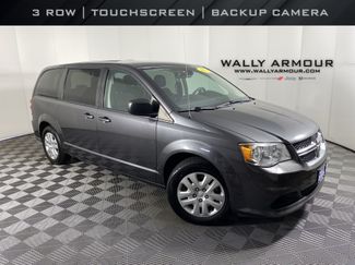 Used 2018 Dodge Grand Caravan SE w/ UConnect Hands-Free Group FWD video 1