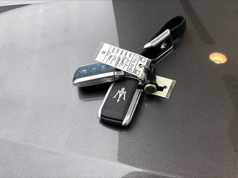 Used 2023 Maserati Grecale Modena AWD/4WD image 14