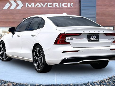 Used 2023 Volvo S60 B5 Plus w/ Climate Package AWD/4WD image 4