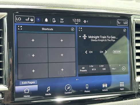 Used 2024 Chrysler Pacifica Touring-L FWD image 35